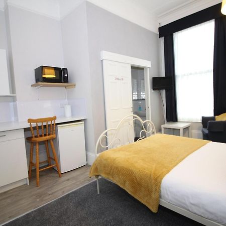 Bed and Breakfast The Belmont à Torquay Chambre photo